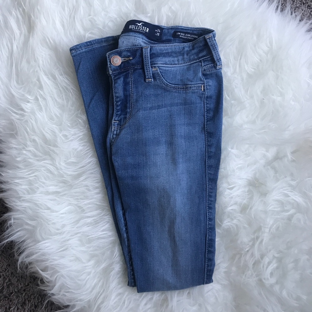 Hollister low rise jean jegging.